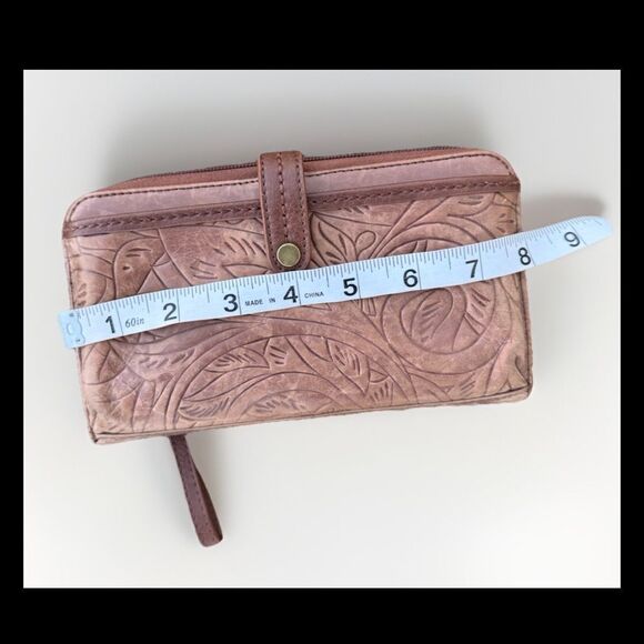 The Sak Iris Leather Floral Wristlet Handbag Purse Wallet Crossbody - Picture 7 of 9